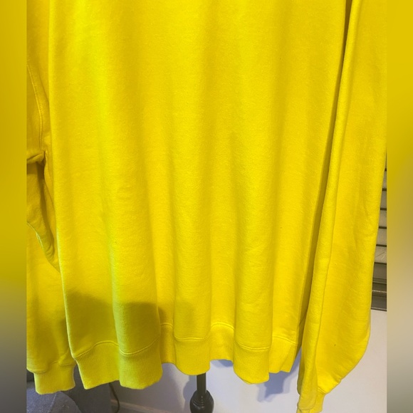 Vintage Champion Sweatshirt
Embroidered Logo Yellow Size XXL - Picture 3 of 8